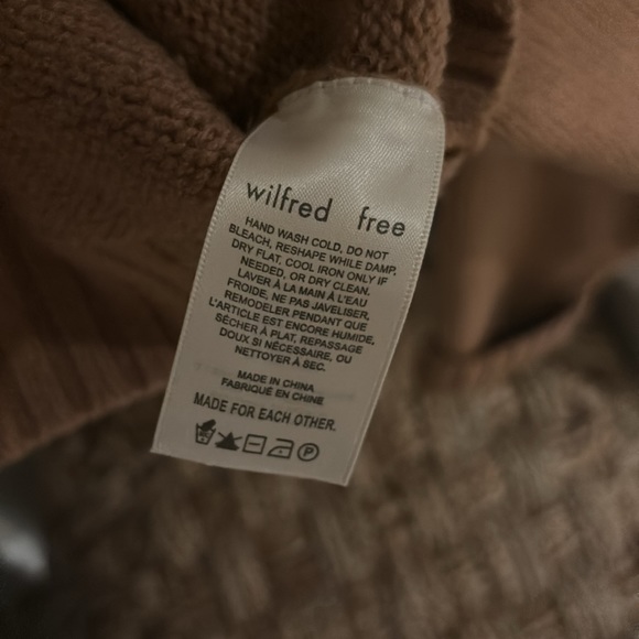 Wilfred Cropped Sweater - Picture 4 of 4